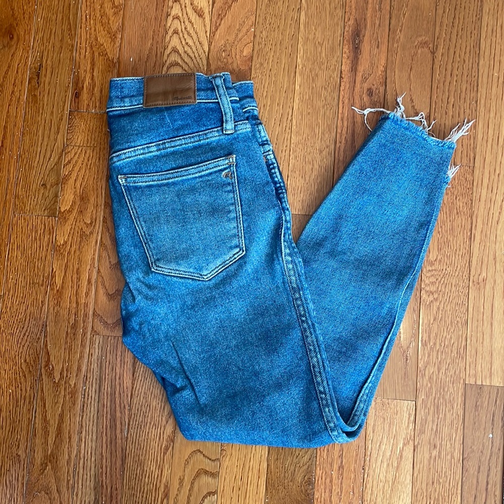 Madewell 10” high rise skinny raw hem petite!